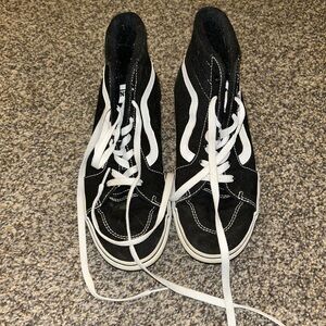 Girls size 6/womens size 7